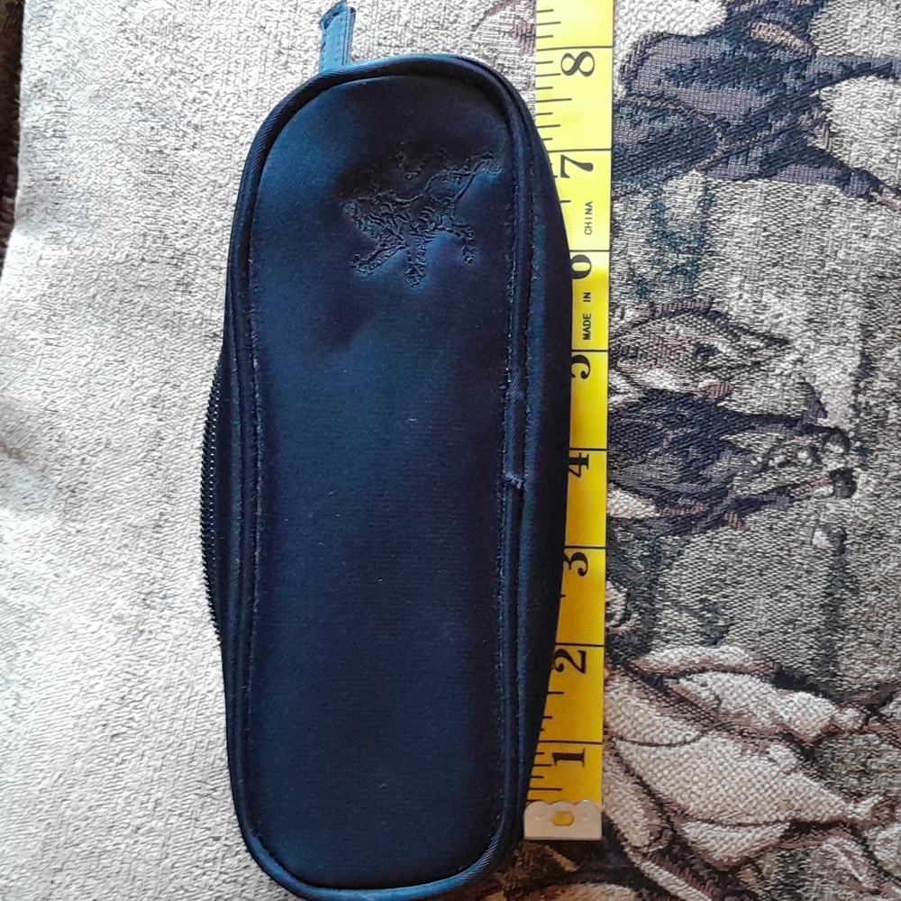 🌺BLACK Zip Up Case - Picture 4 of 5
